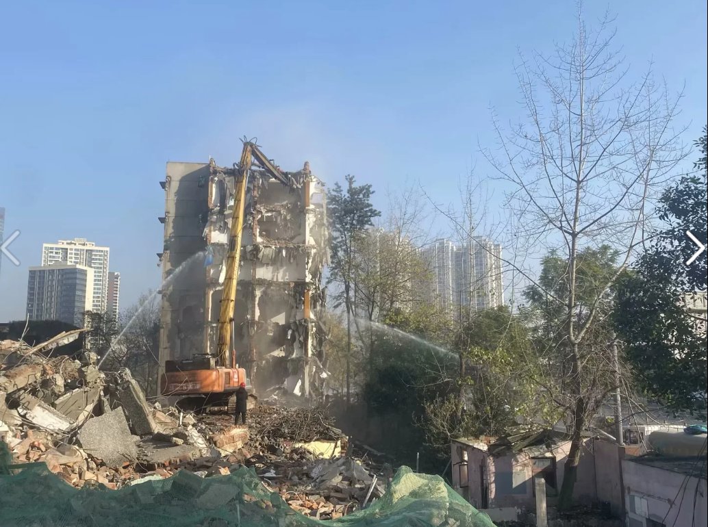 成华区隆兴场及崔家店片区城中村改造（二期）旧房拆除施工实景